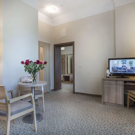Hotel Cesarskie Ogrody-2